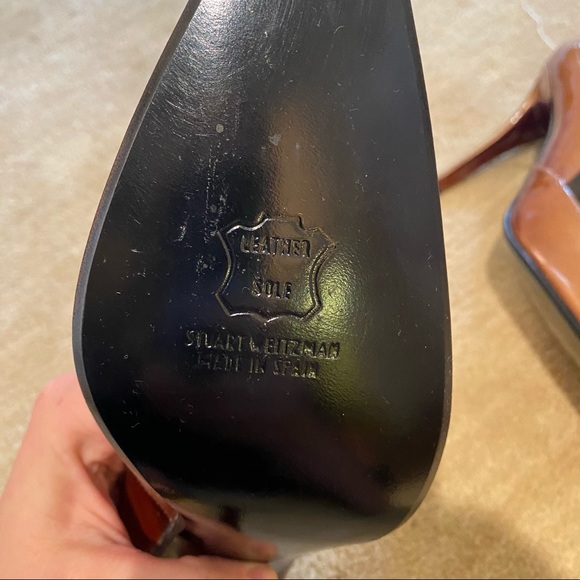 Stuart Weitzman Bronze Patent Heel - Picture 7 of 8